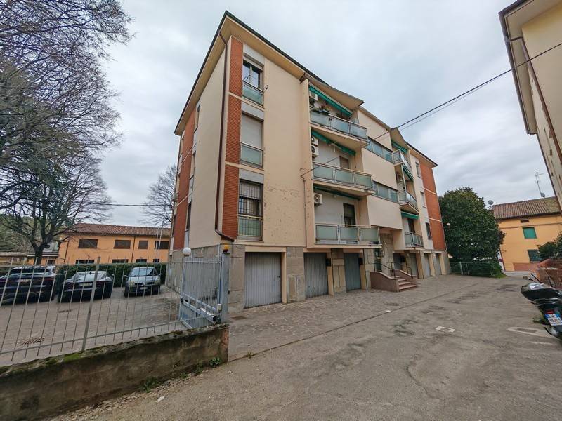 Appartamento a Castel san pietro terme in Via dei Mille - Foto 4