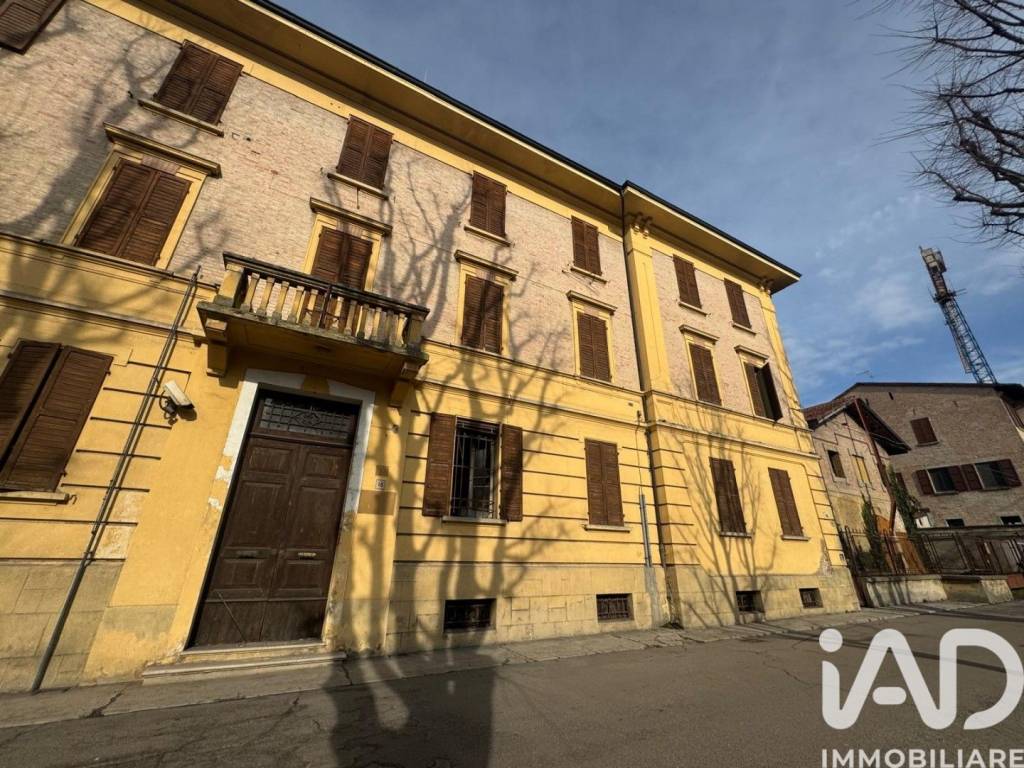Villa a Mirandola in Piazza Circonvallazione, 20 - Foto 3