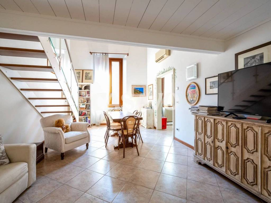 Appartamento a Bologna in Via Santo Stefano 92 - Foto 2