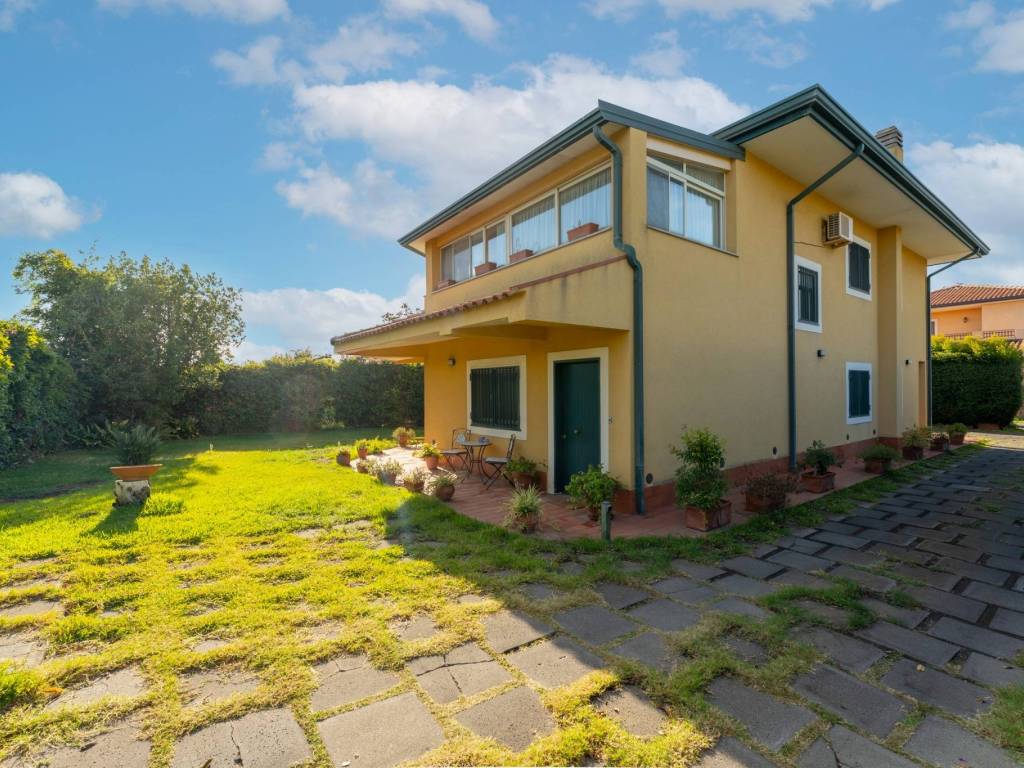 Villa a San giovanni la punta in Via delle Sciare - Foto 3