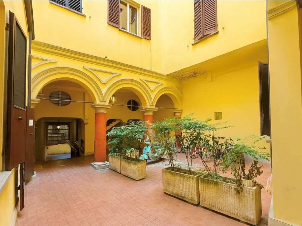 Appartamento a Bologna in PIAZZA SAN FRANCESCO - 195 mq IN PALAZZO STORICO - Foto 2