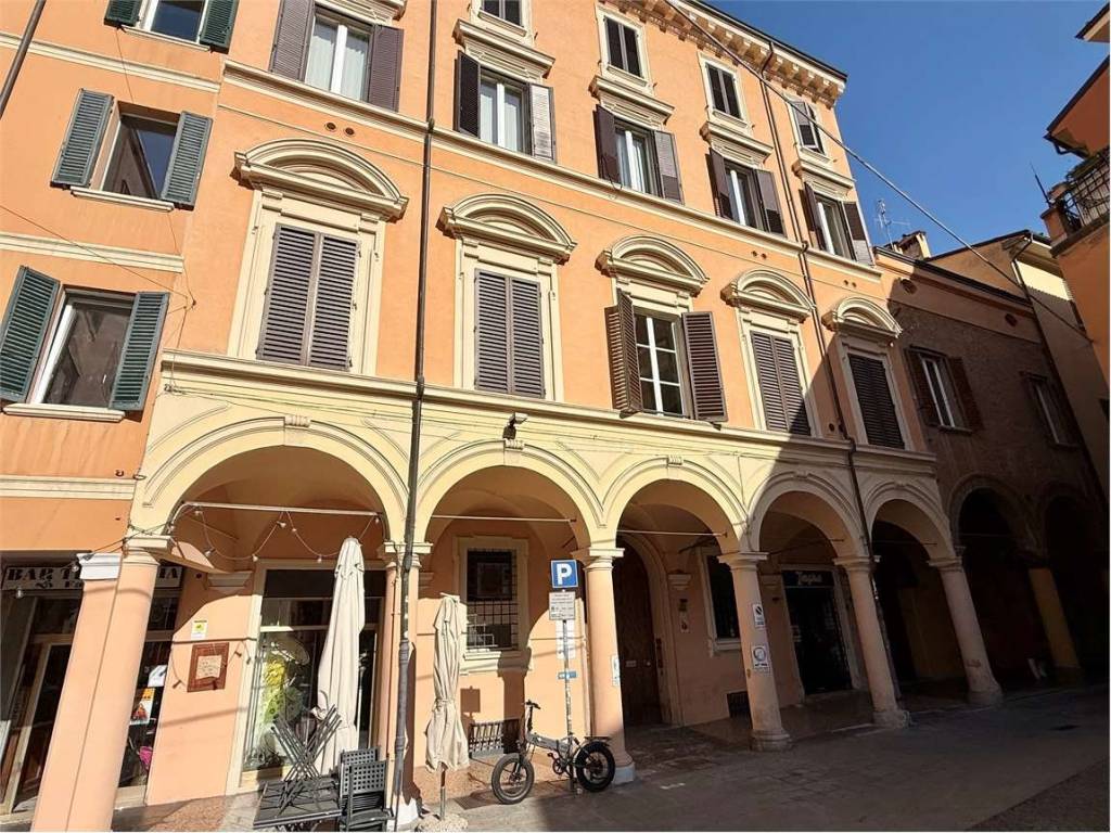 Appartamento a Bologna in PIAZZA SAN FRANCESCO - 195 mq IN PALAZZO STORICO - Foto 3