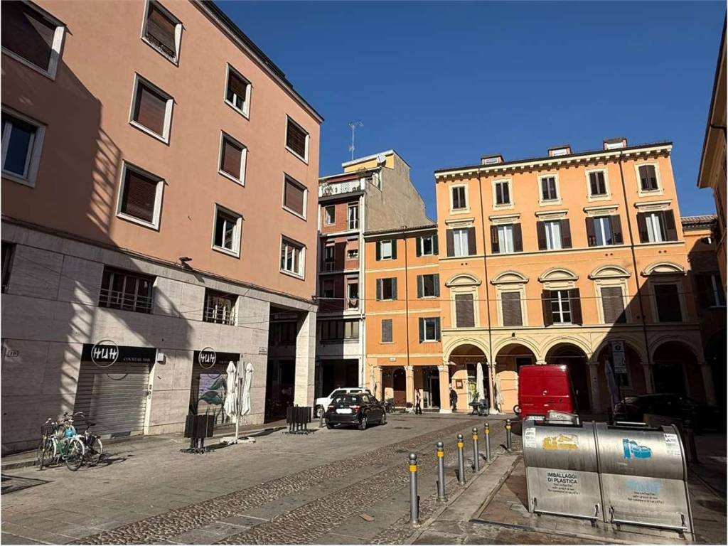 Appartamento a Bologna in PIAZZA SAN FRANCESCO - 195 mq IN PALAZZO STORICO - Foto 5