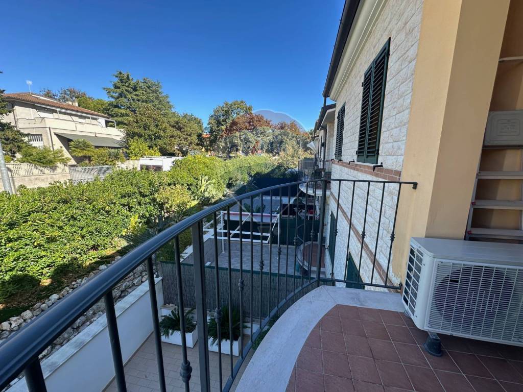 Appartamento a Sirolo in Viale I° Maggio - Foto 4