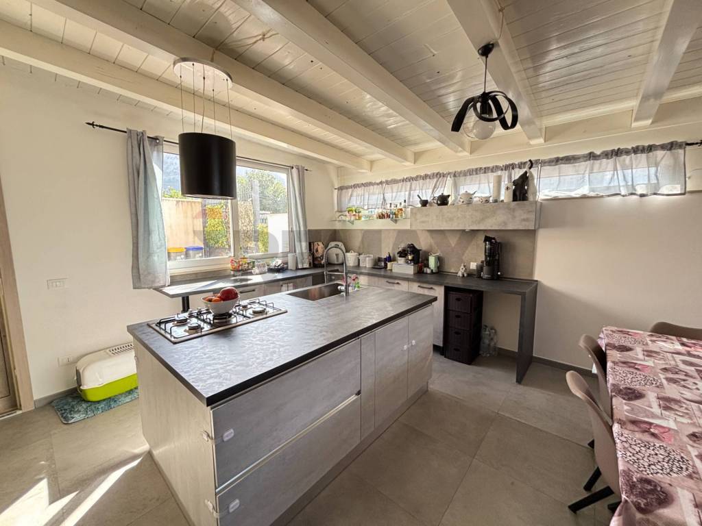 Appartamento a Terrasini in Via Vito Cavataio - Foto 2