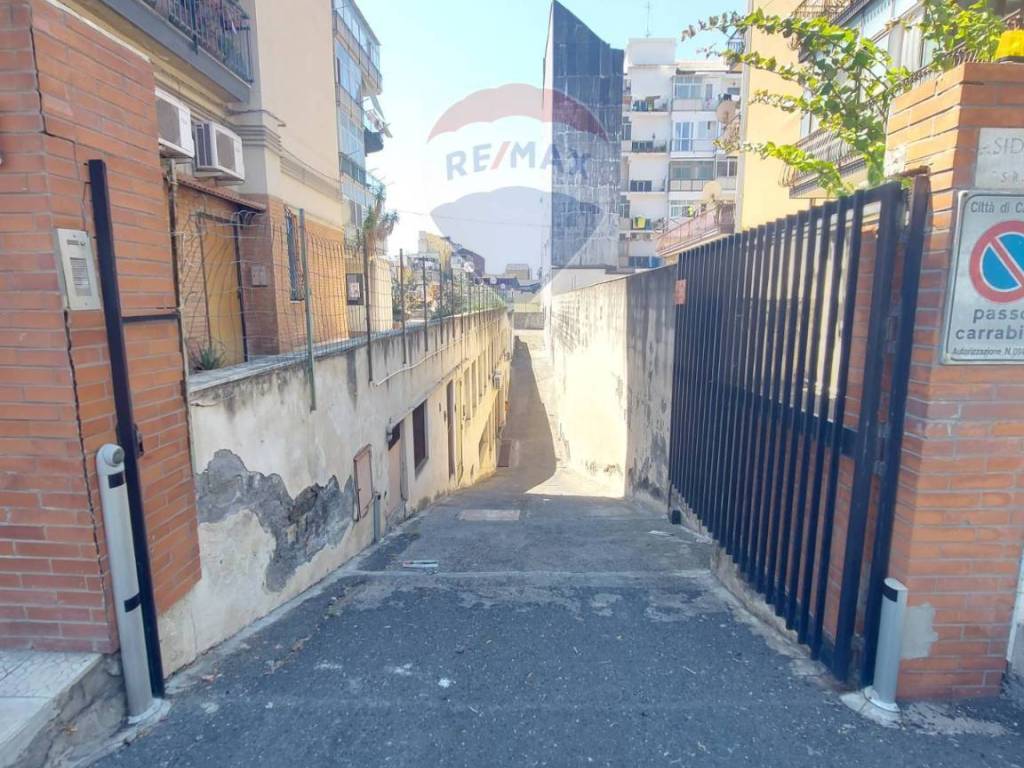 Box / garage a Catania in Via Fiume, 31 - Foto 3