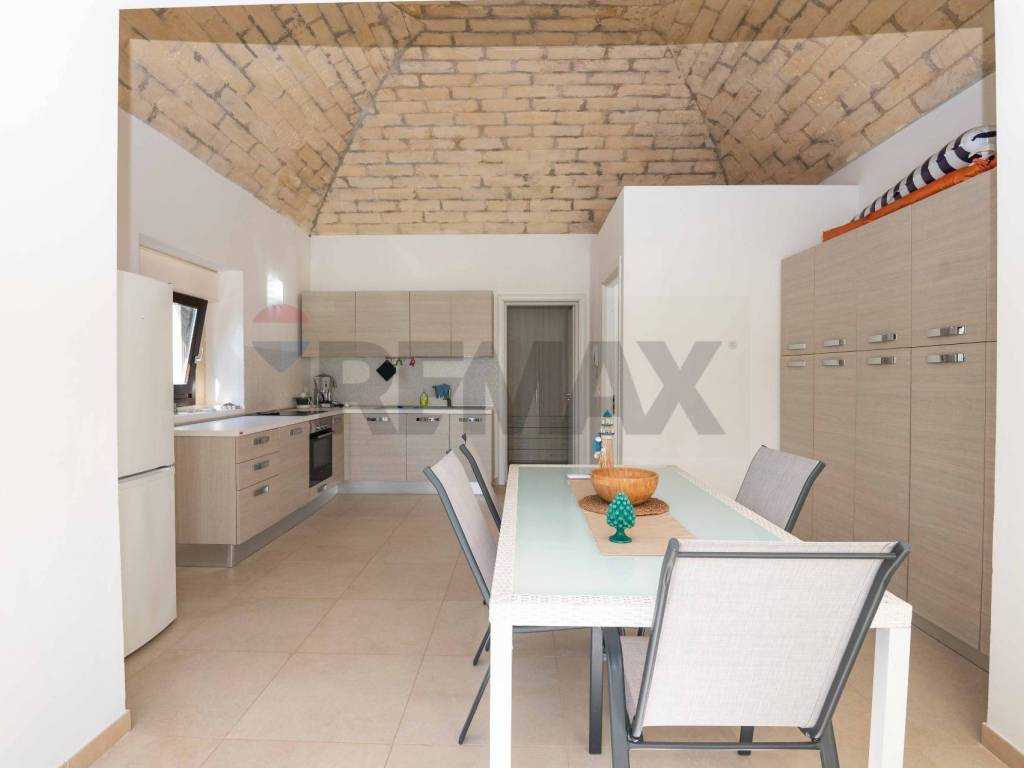 Casa indipendente a Avola in via caponegro traversa VI, 10 - Foto 4