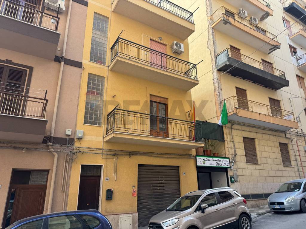 Appartamento a Bagheria in Via Nicolò Tommaseo, 26 - Foto 2