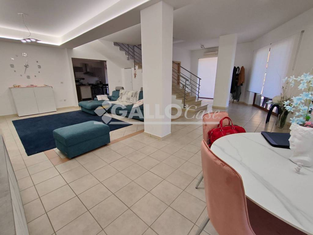 Villa a Rende in Via Carlo Carrà, 11 - Foto 5
