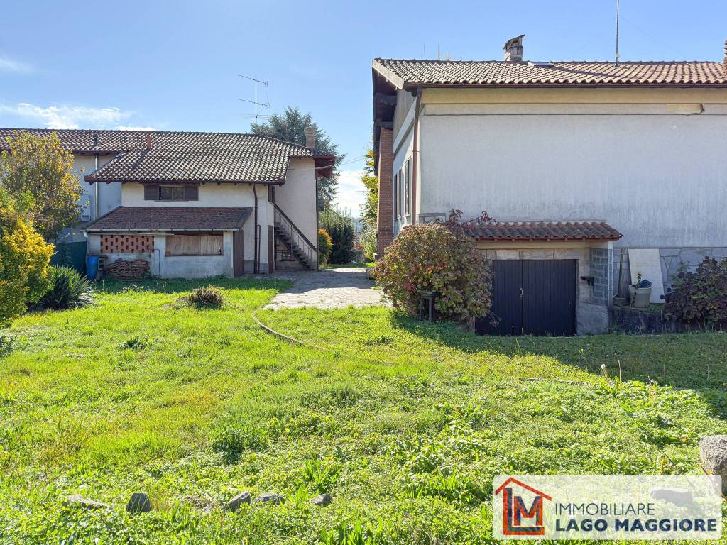 Villa a Sesto calende in Via Sempione - Foto 2