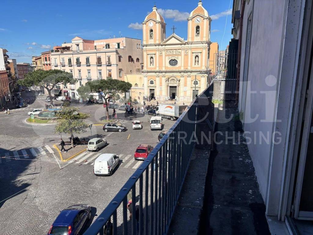 Appartamento a Portici in Piazza San Ciro - Foto 2