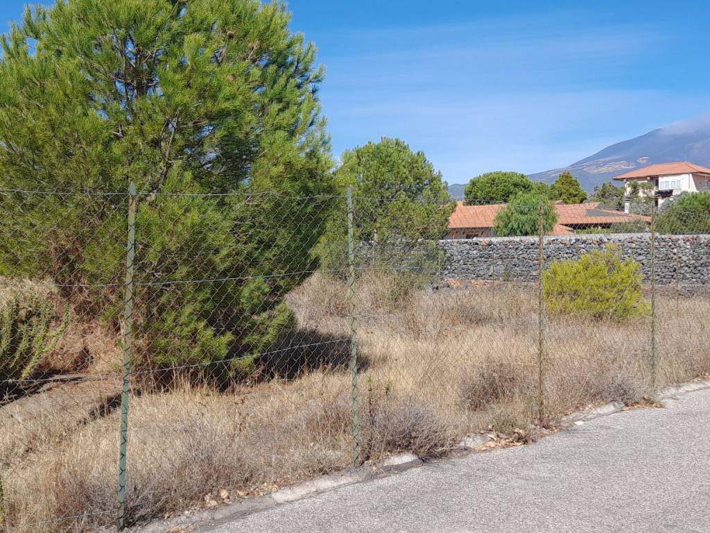 Terreno a Belpasso in Via Romania - Foto 2