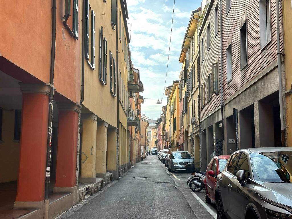 Appartamento a Bologna in Via del Borgo di San Pietro - Foto 2