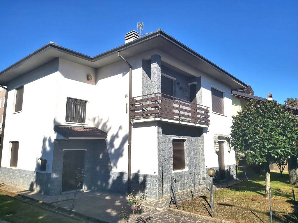 Villa a Castiglione olona in Via Giuseppe Verdi - Foto 3