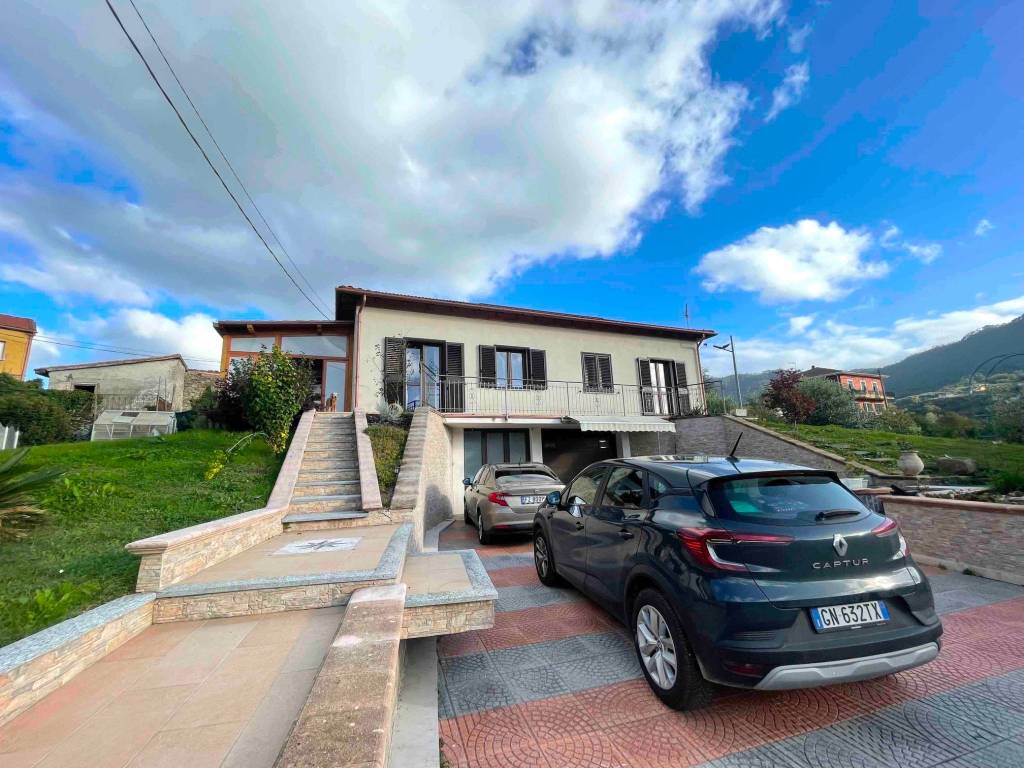 Villa a Beverino in Via Vetrale - Foto 2