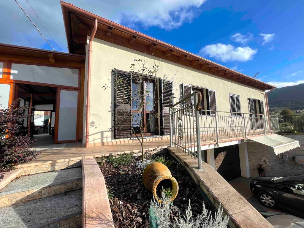 Villa a Beverino in Via Vetrale - Foto 4