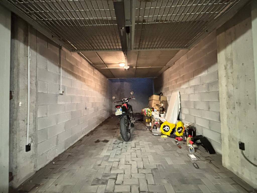 Box / garage a Sarzana in Via Brigata Partigiana Ugo Muccini, 34 - Foto 5