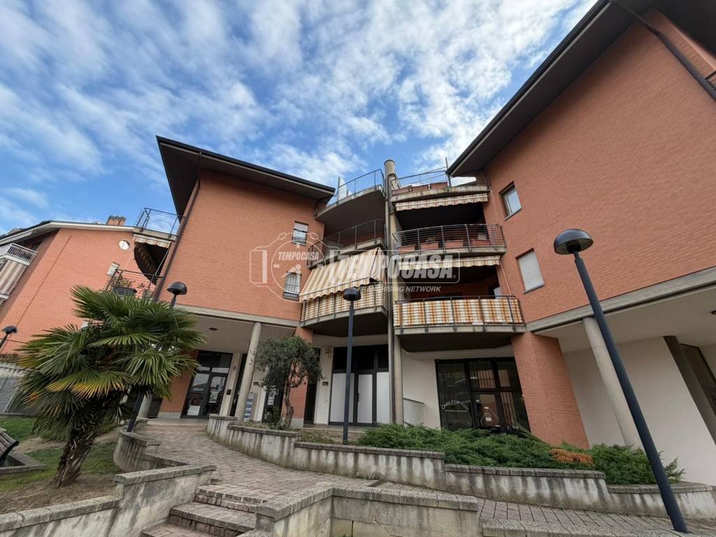 Appartamento a Trofarello in Via Torino 113 - Foto 2