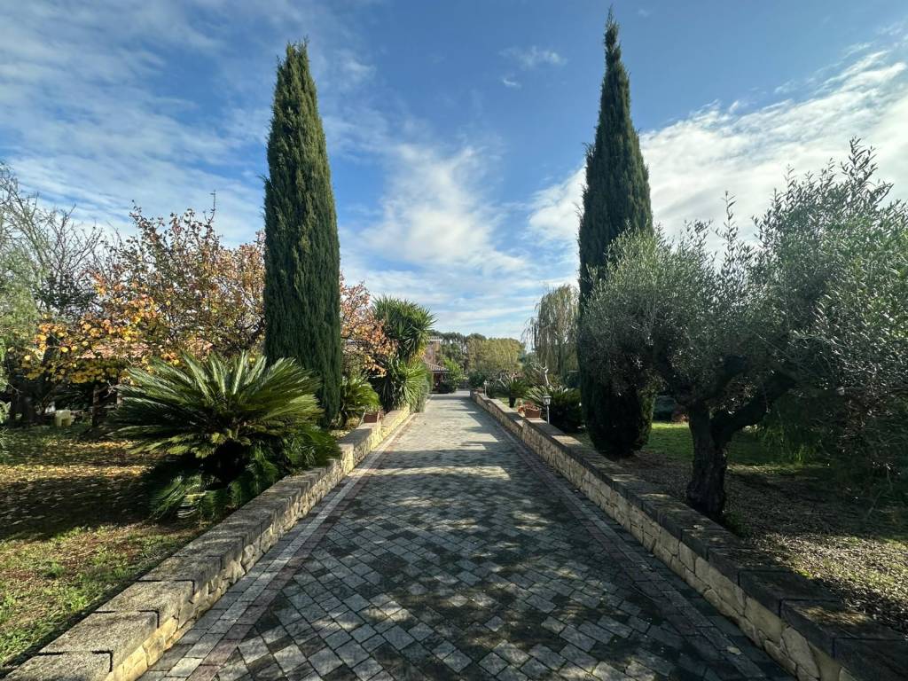 Villa a Lanuvio in Via delle Querce - Foto 4