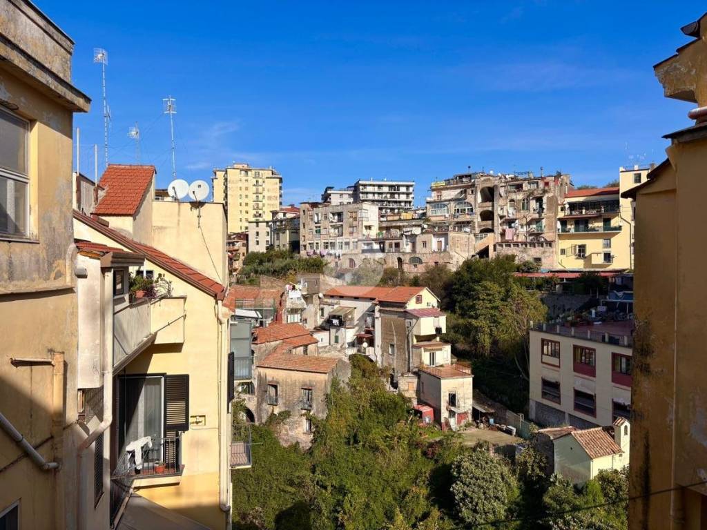 Appartamento a Gragnano in Piazza aubry, 15 - Foto 2
