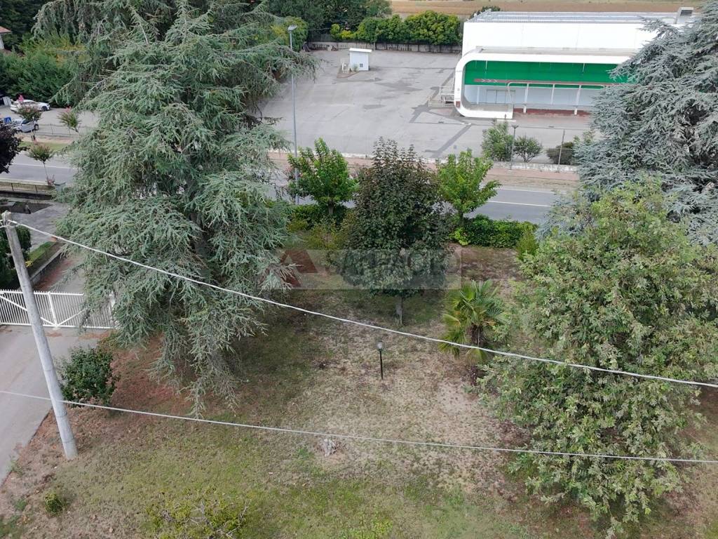 Terreno a Castagnito in Via Alba, 32 - Foto 2