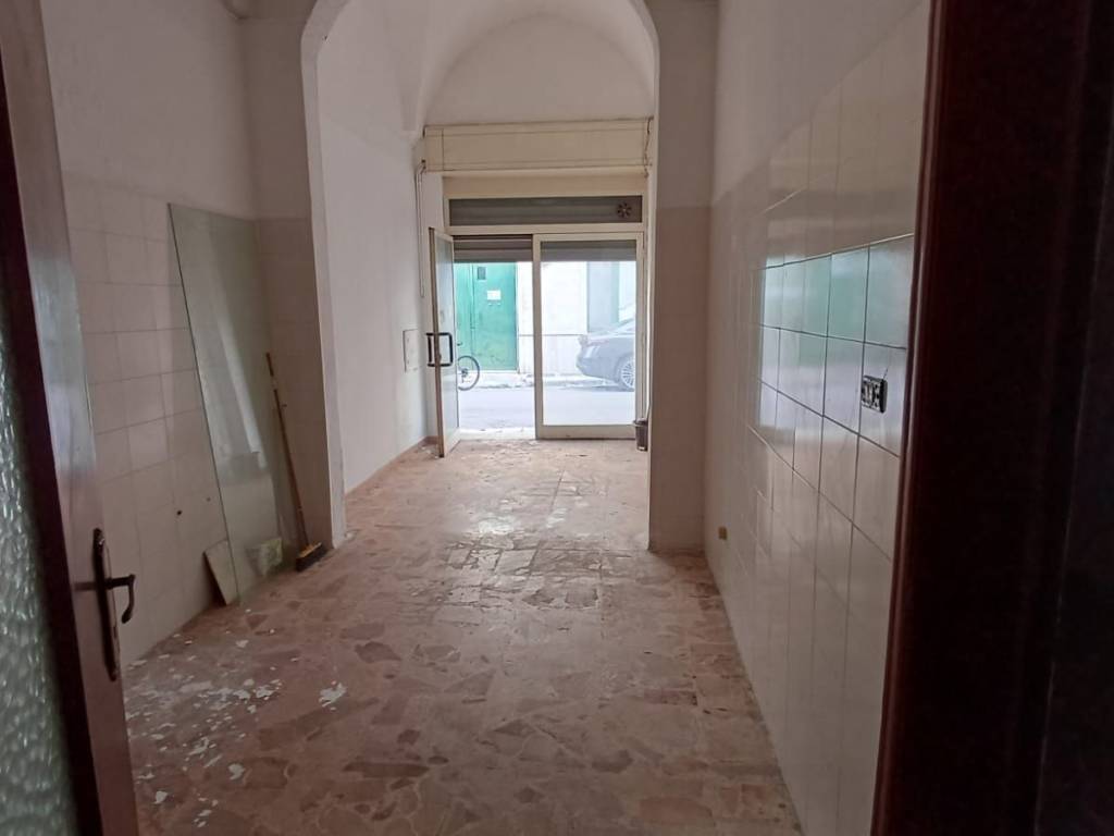 Immobile a Francavilla fontana in Via Giosuè Carducci, 9 - Foto 3