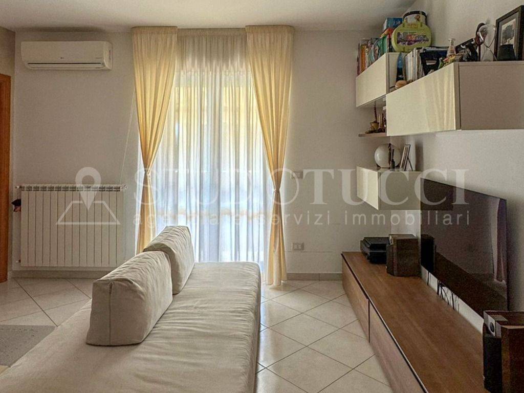 Appartamento a Cepagatti in Via Lago Maggiore - Foto 2