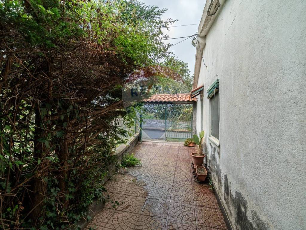 Casa indipendente a Randazzo in Caporale Mario Di Pasquale, 13 - Foto 5