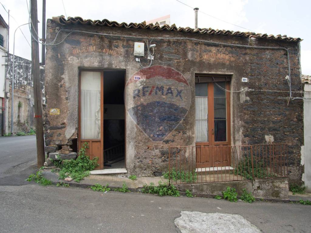 Casa indipendente a Belpasso in Via VIII Traversa, 119 - Foto 2