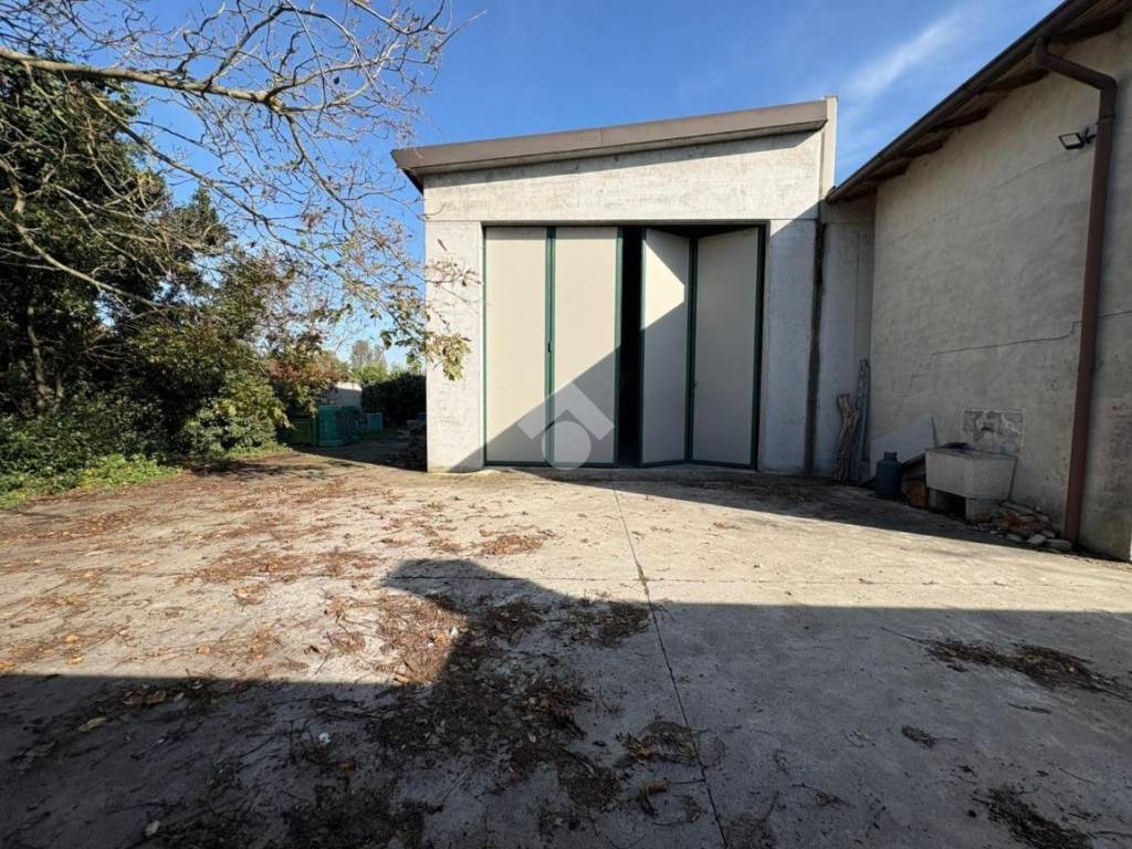 Villa a Cassolnovo in Via Delle Noci, 24 - Foto 4