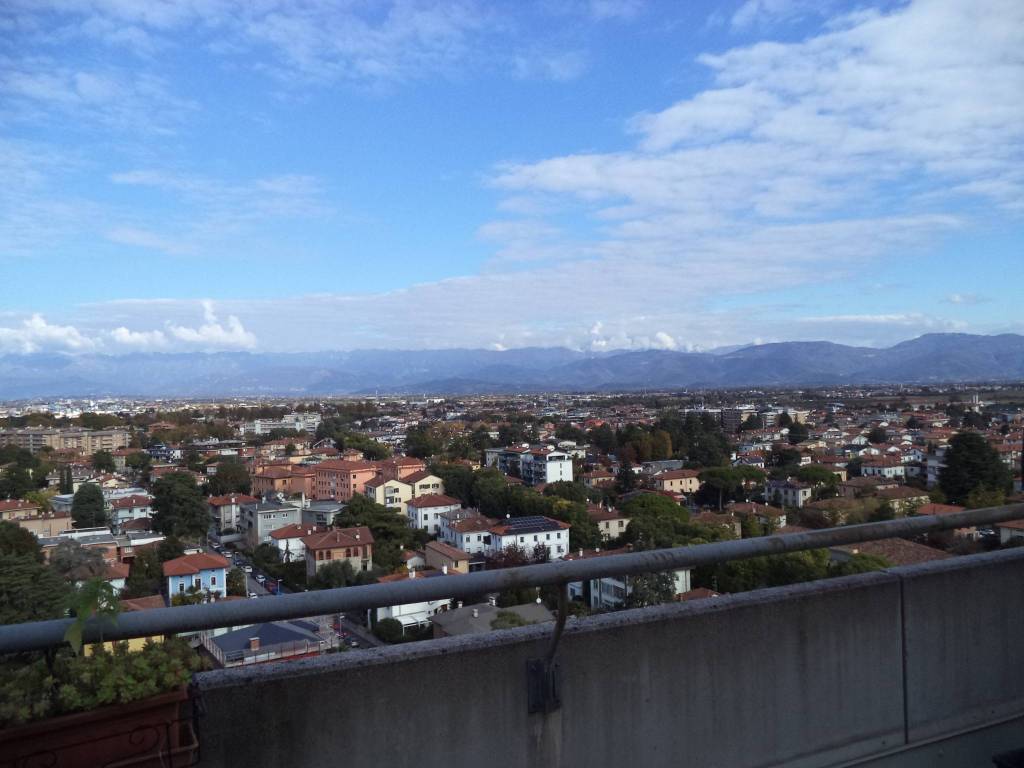 Attico / mansarda a Udine in Via Antonio Caccia, 33 - Foto 4