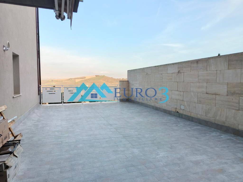 Appartamento a Ascoli piceno in Via Emidio Luzi - Foto 3
