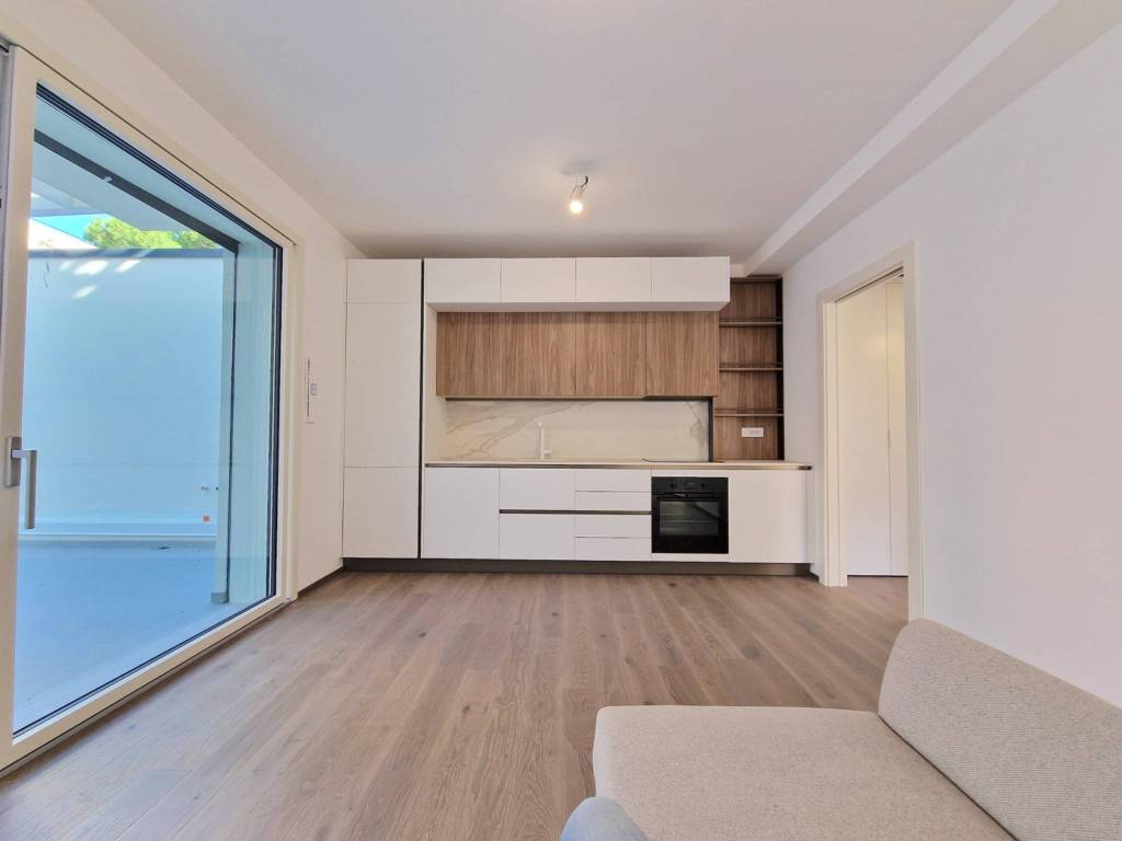 Appartamento a Riccione in Viale Enrico Toti - Foto 2