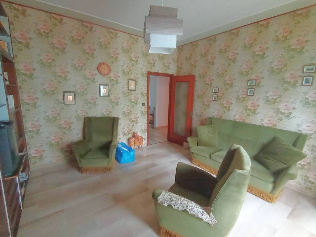Appartamento a Spotorno in Piazza Napoleone, 9 - Foto 2