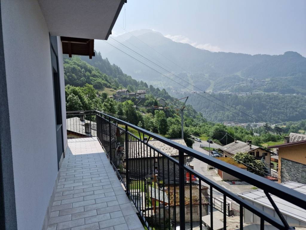 Appartamento a Chiesa in valmalenco in Contrada Curlo, 40 - Foto 3