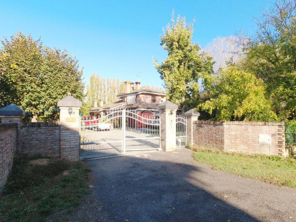Villa a Castello d'argile in Via Primaria - Foto 4