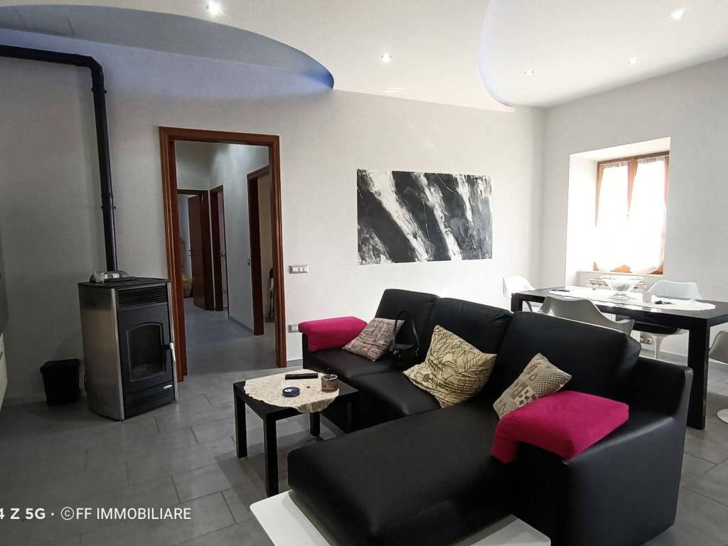 Appartamento a Penna san giovanni in Via Giacomo Leopardi - Foto 2