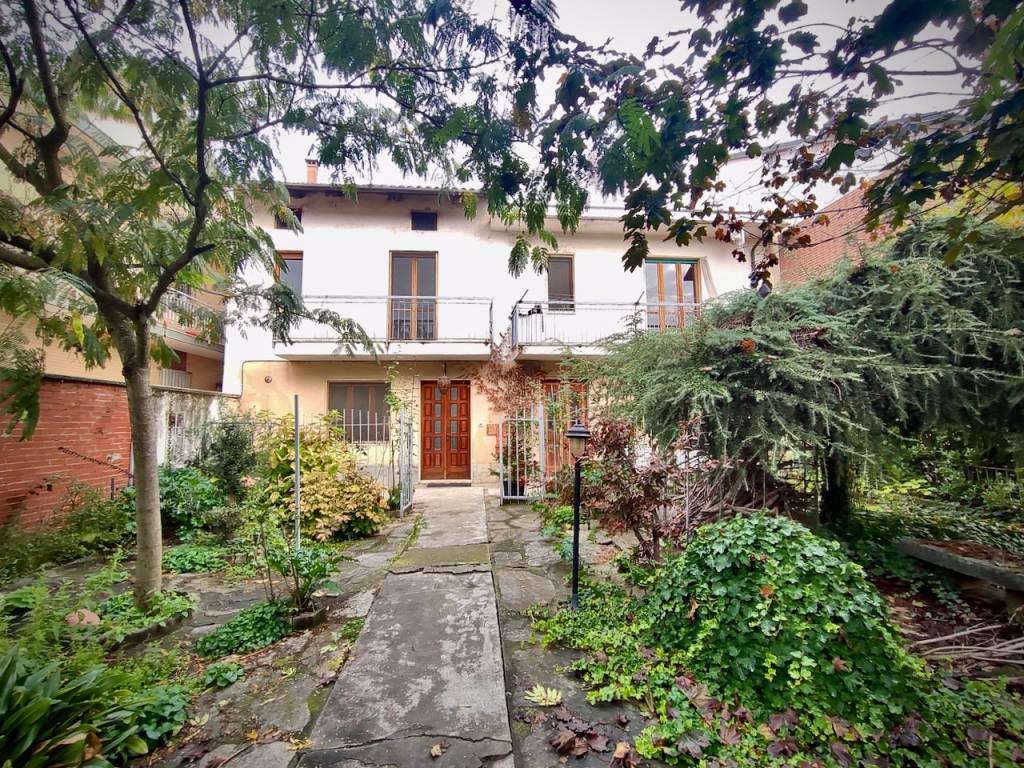 Villa a Poirino in Via Camillo Benso di Cavour, 32 - Foto 2
