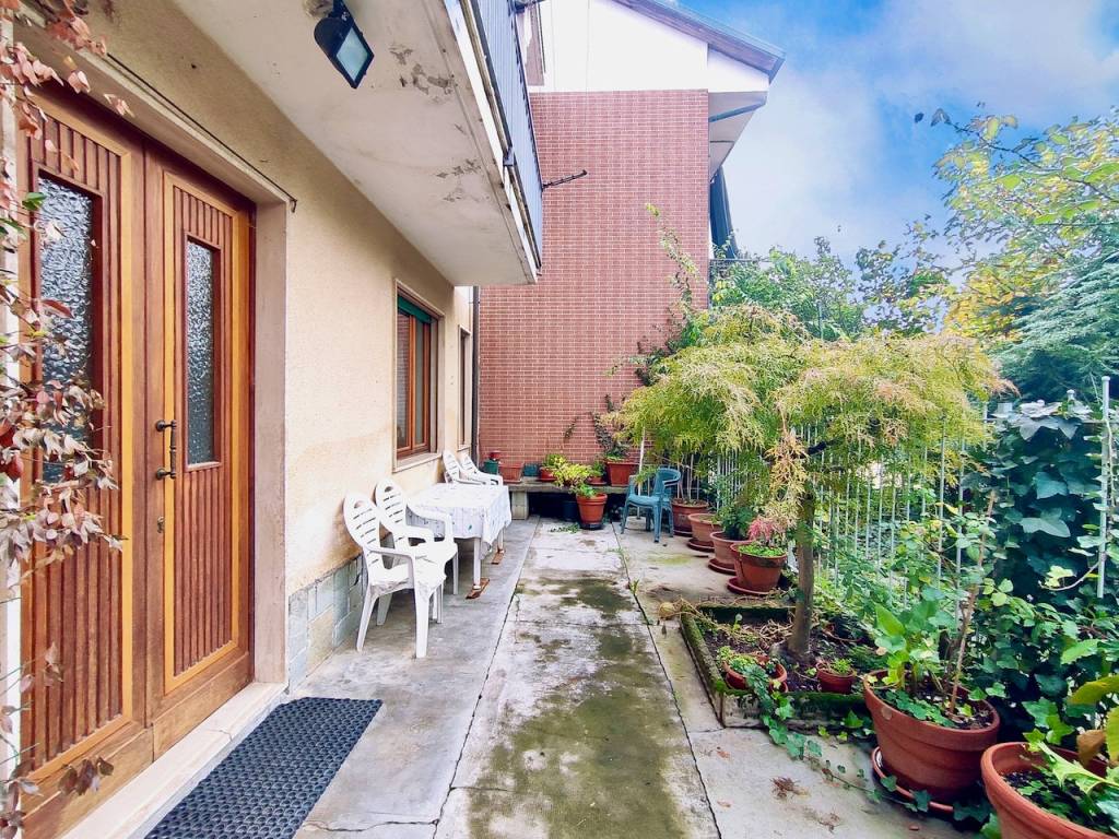 Villa a Poirino in Via Camillo Benso di Cavour, 32 - Foto 3