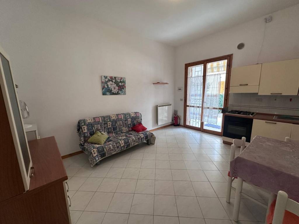 Appartamento a Comacchio in Viale Alessandro Manzoni - Foto 4