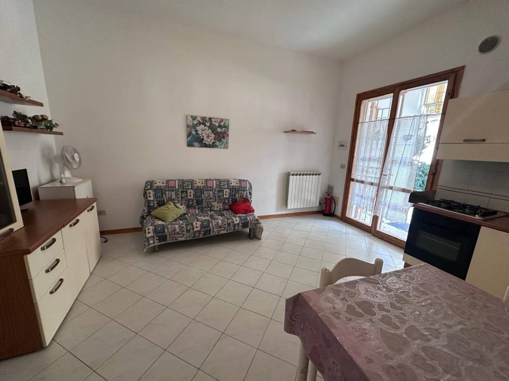 Appartamento a Comacchio in Viale Alessandro Manzoni - Foto 5