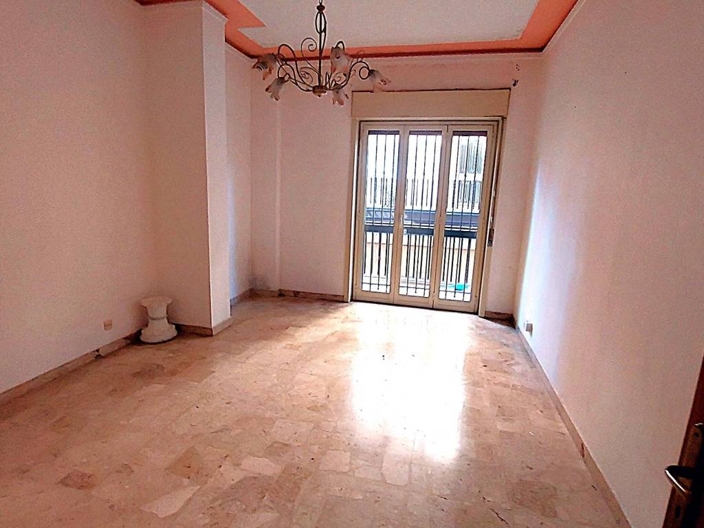 Appartamento a Giarre in Viale dello Jonio - Foto 5