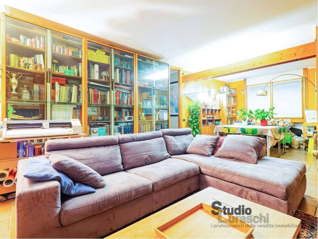 Appartamento a Barzanò in Via Mazzini, 2 - Foto 2