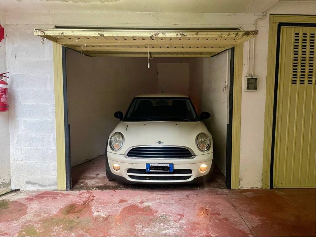Box / garage a Albissola marina in Via Angelo Barile - Foto 2