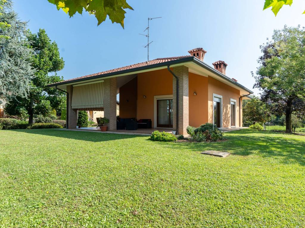 Villa a Lomagna in Via Dante Alighieri - Foto 3