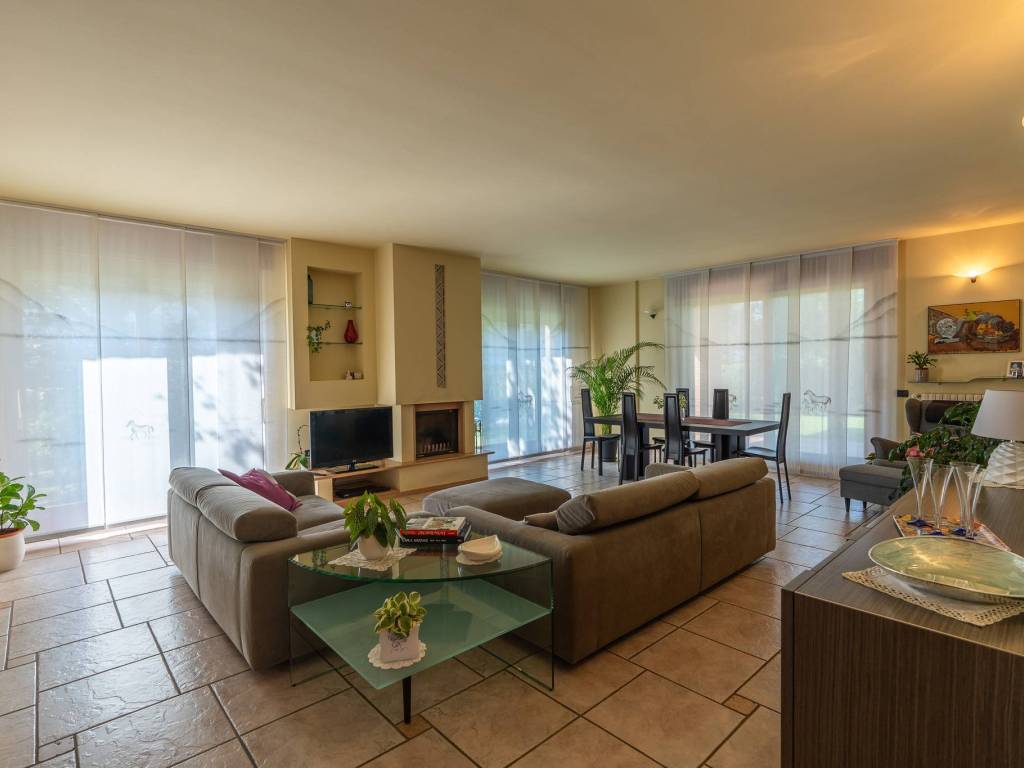 Villa a Lomagna in Via Dante Alighieri - Foto 5