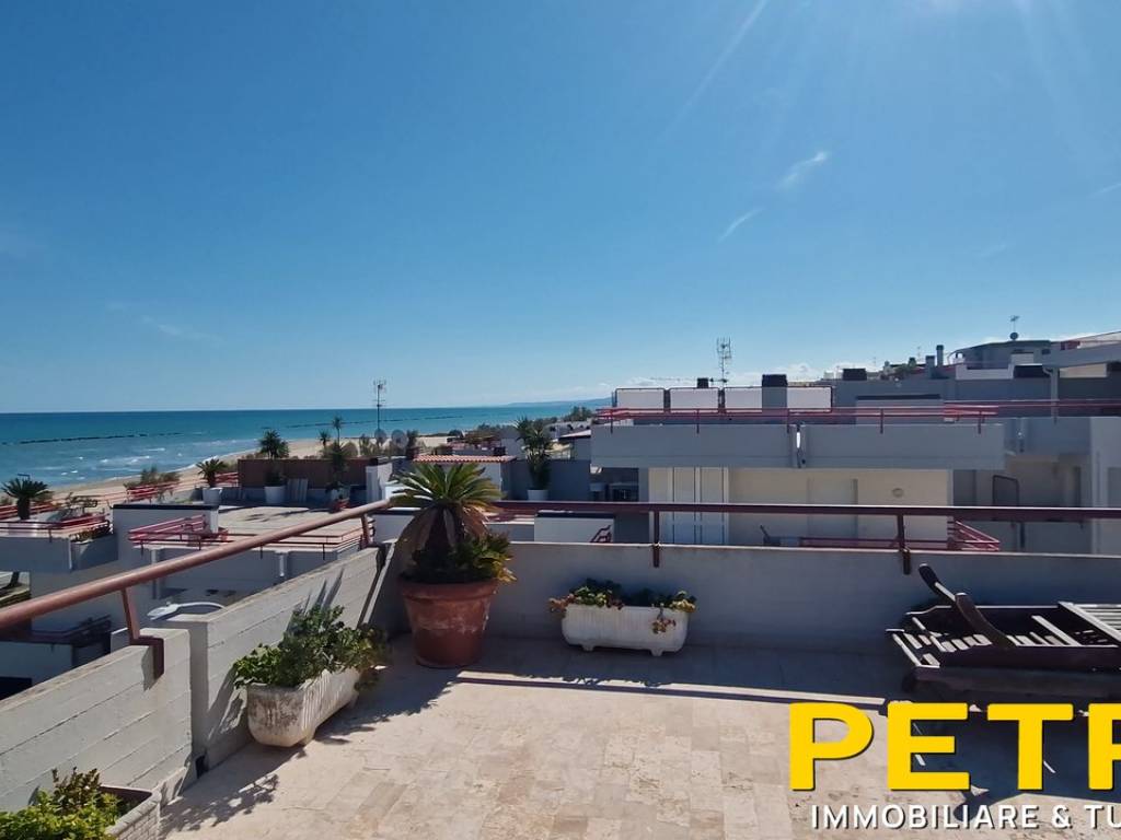 Appartamento a Martinsicuro in Via Procida, 6 - Foto 4