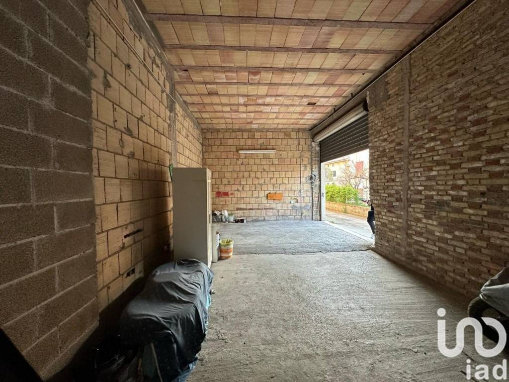 Box / garage a Civitanova marche in Via Dei Trecento, 55 - Foto 5