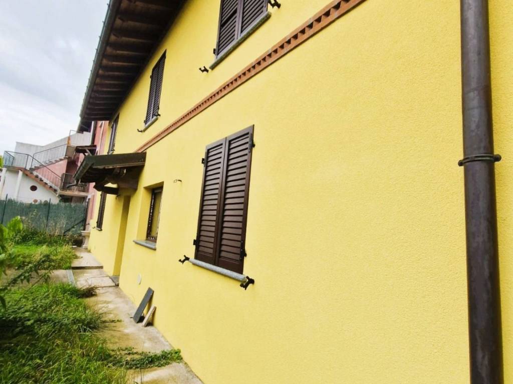 Casa indipendente a Binago in Via San Pietro, 3 - Foto 4