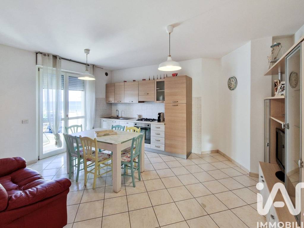 Appartamento a Civitanova marche in Via Cristoforo Colombo, 574 - Foto 2